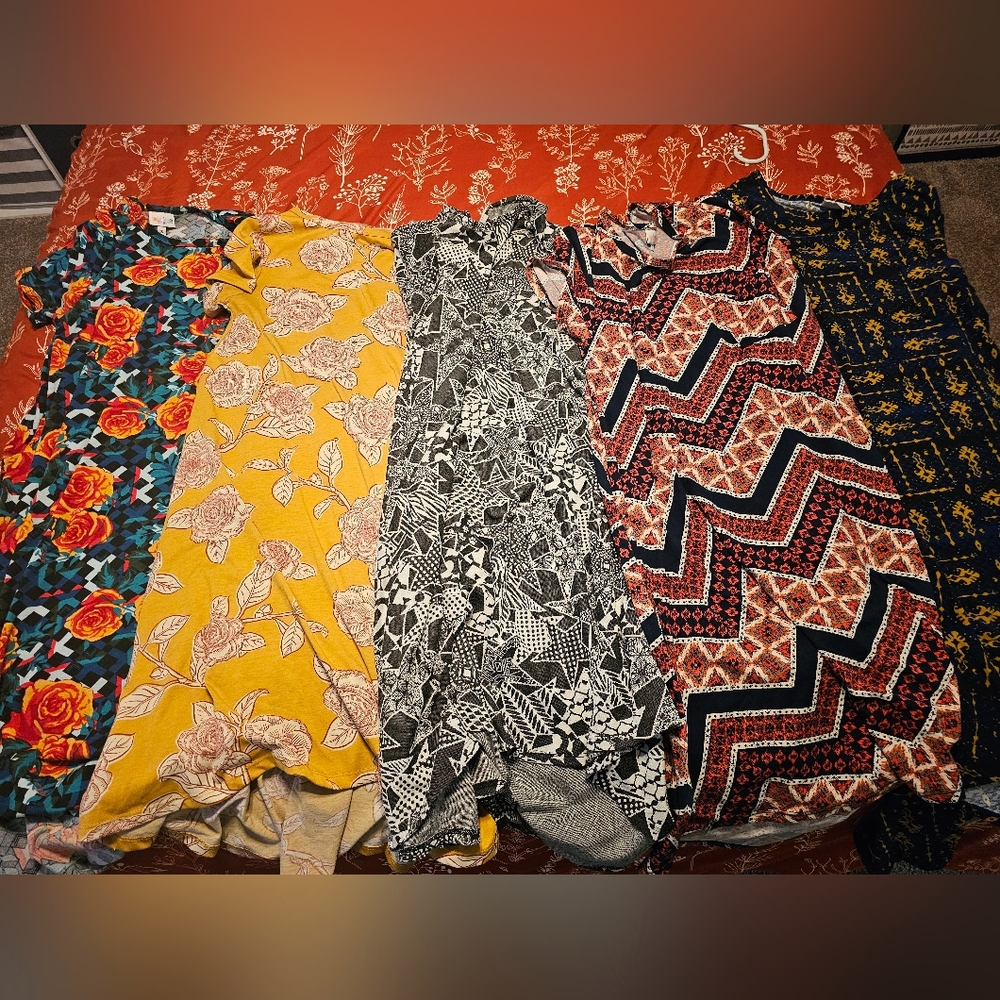 LOT 5 Lularoe Carly Dresses